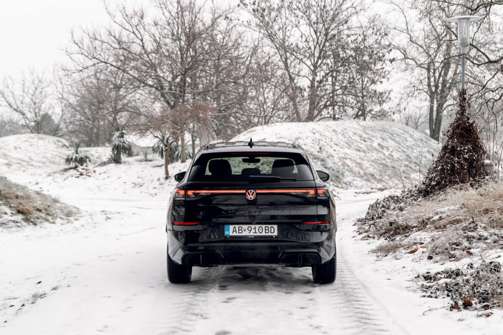 Volkswagen T-Roc R-Line 1,5 eTSI 